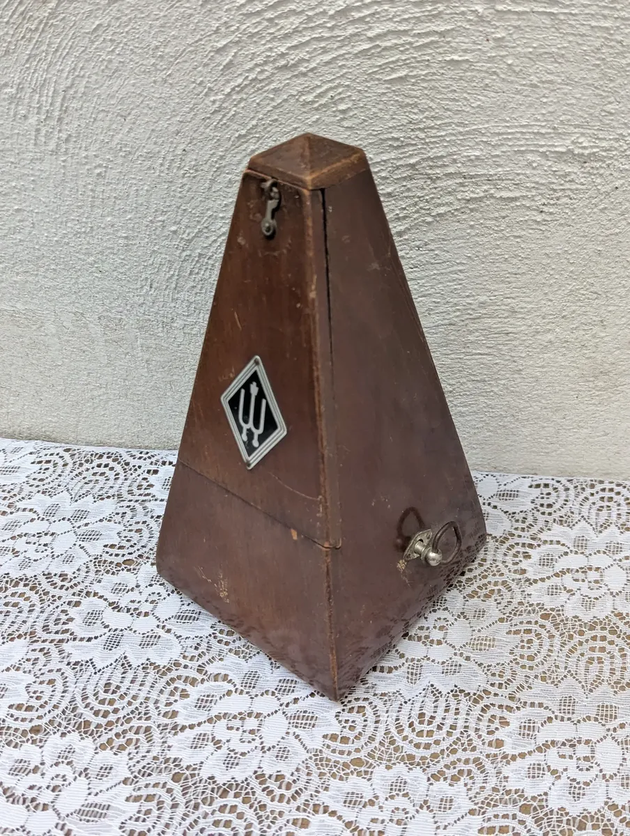 Metrónomo Antiguo Wittner De Madera Mecánico Colección Naranja Oscuro — imagen 1