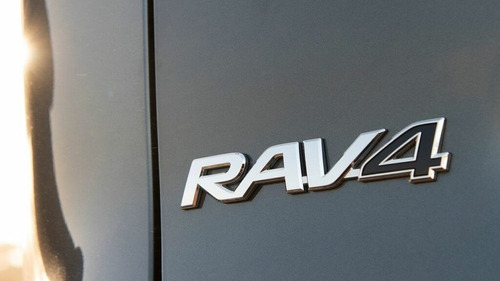 Emblema Rav4 Toyota Trasero Cajuela 2004 - 2024 Foto 4