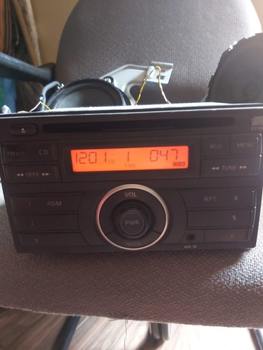 Autoestereo Nissan Urvan Nv 350 Con Bocinas Cd, Aux, Radio  Foto 2