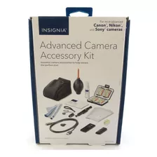 Insignia Advanced Camera Accessory/kit De Limpieza Para Var.