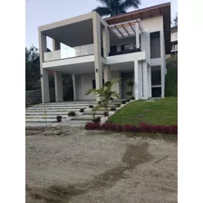 Hermosa Villa Con Vista A Las Montañas De Jarabacoa