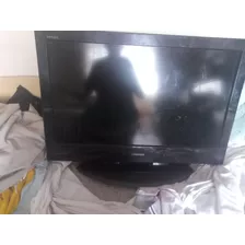 Vendo Uma Tv Vendo A Tv Com A Tela Quebrada Mas A Placa Está