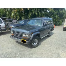 Toyota Land Cruiser 1988 4.0 Fj62