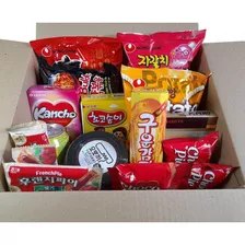 Kit Doces, Chocolates, Topokki, Lamen Coreano - Tamanho G