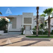 Casa En Venta, 5 Recámaras, Elevador, Remodelada Nueva, Amueblada,puerto Cancún.