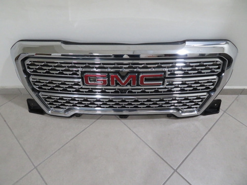 Parrilla Gmc Sierra Denalli C/camara 2019 2020 2021 Foto 3