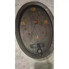 Reloj De Madera De Pared Antiguo A Pila