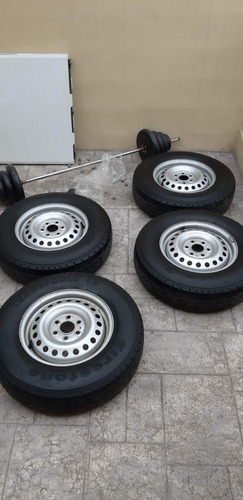 Llantas Con Rin 195r15c Firestone Np300 Nissan, Usadas. Foto 4