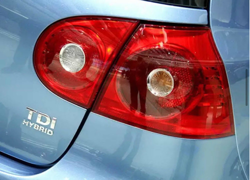 Emblema En Letras Tdi Para Vehculos Marca Volkswagen Foto 5