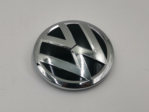 Emblema Parrilla Volkswagen Jetta Mk6 2015 2016 2017 2018  Foto 3
