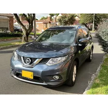 Camioneta Nissan X-trail 4x2 Azul Oscuro 7 Puestos