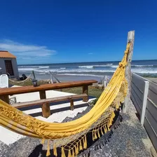 Ojos Del Mar, Dos Casas, Diez Personas, Frente Al Mar