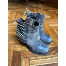 Zapatos Botas Mujer. Sarkani Talle 37 Como Nuevas!