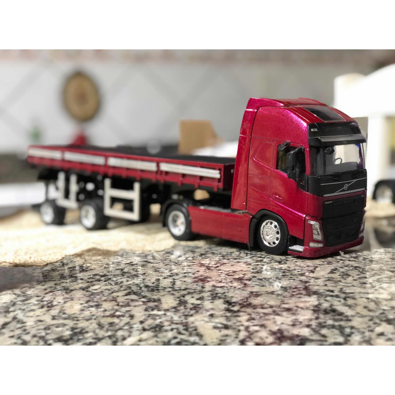 Minha Miniatura Volvo FH Qualificado Arqueado  Fotos de caminhão top,  Caminhao top, Caminhão arqueado