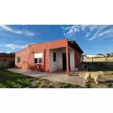 Casa En Venta De 2 Dormitorios En Solymar 