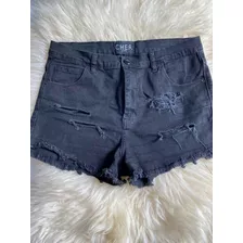 Short Cher Negro Con Roturas