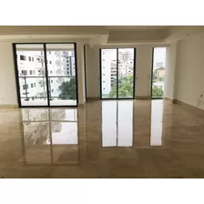 Apartamento En Alquiler En Piantini De Tres Habitaciones Con Linea Blanca 