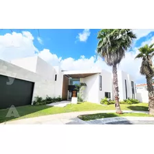 Casa En Venta, Inteligente, 4 Recámaras, Piscina Jardín, Villa Magna, Cancún