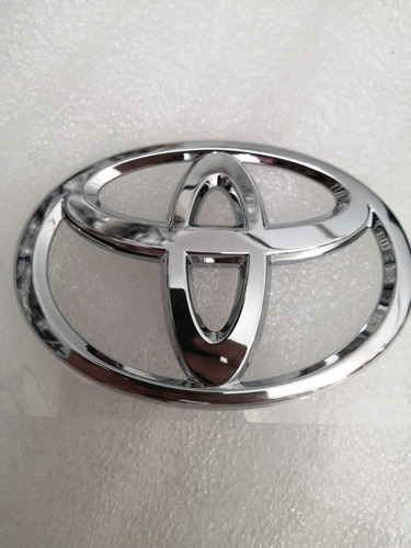 Emblema  Logo  Cajuela Toyota Rav4 09-20 Np: 75431-02080 Foto 2