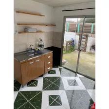 Apartamento De Un Dormitorio, Baño Cocina Comedor Y Patio