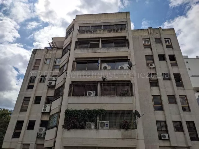 Apartamento En Venta Altamira 23-14342 Lr 04122183486