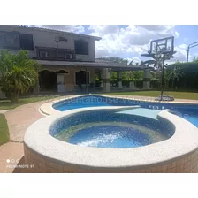 Se Vende Casa Vacacional En Safari Country Carabobo, Amplia Y Confortable Para El Disfrute De La Familia, Con Acabados De Primera, Amplio Patio Con Caney Y Piscina. Dapo