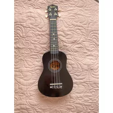 Ukelele Epic Soprano + Estuche + Accesorios 