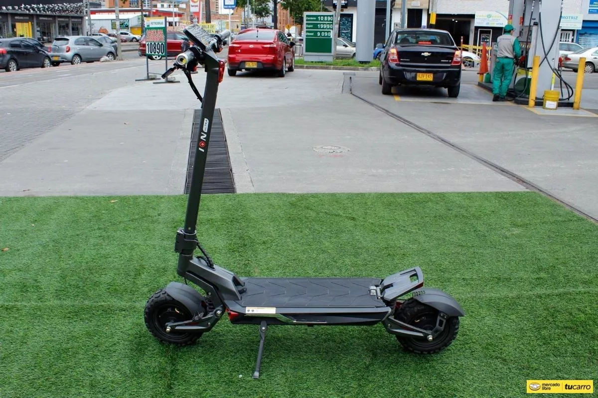 Patineta Ion Ultra Electric Scooter