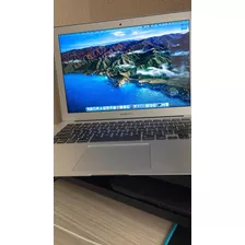 Macbook Air Modelo 2017