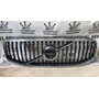 Parrilla Volvo Xc60 T6 2021 2023 Original Usada Emblema