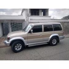 Mitsubishi Montero Wagon