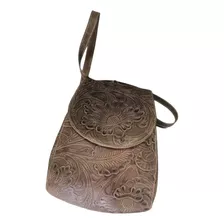 Mochila Artesanal Cincelada De Piel Genuina Grabada Dama Mexicana Diseño Floral 