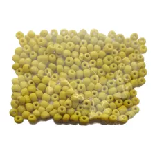 Miçangão Amarelo Leitoso 4,,5 Mm Pacote Com 20 Gr ~200 Peças