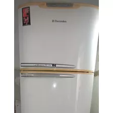 Heladera Electrolux 383l Frío Seco Digital 