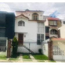 Casa En Venta Cerrada Del Avestruz # 20, Col. Las Alamedas, Atizapan De Zaragoza, Cp. 52970 Mlrc23