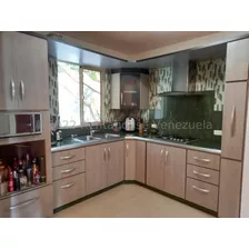 Maria Elena Latouche .vende Amplio Apartamento, Trigaleña Alta. Piso 1 . Maletero, Planta Electrica 50% Agua Constante. Coordine Una Visita Gustosamente, Le Atenderé!.mels 23-17482