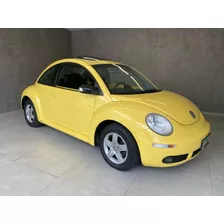 Volkswagen New Beetle 2010 2.0 3p Automática