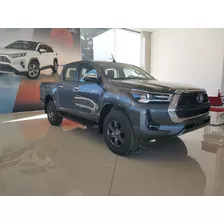 Toyota Hilux Srv Nafta 4x4 2024 Gris Oscuro 0km