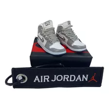 Par Llavero Mini Sneakers Jordan 1/sb Dunk + 2 Correas Air.