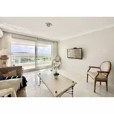 Apartamento En Excelente Torre Frente A Playa Mansa En Parada 5. Vista Plena Al Mar E Isla De Gorriti