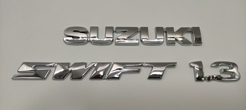 Foto de Suzuki Swift 1.3 Emblemas 