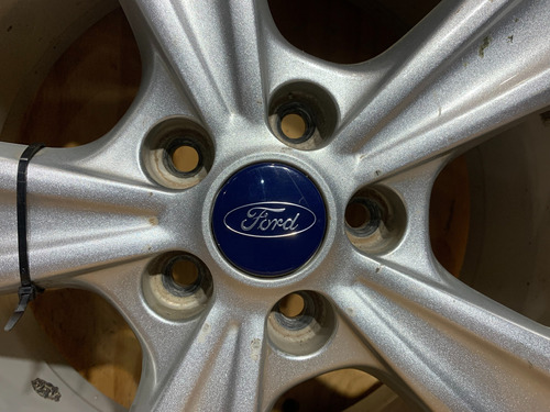 Rin Aluminio 17x7 Ford Escape 2013 - 2016 5 Birlos Foto 2