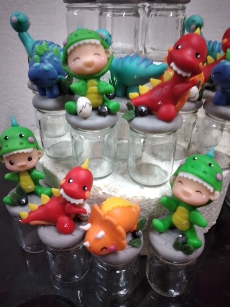 Dinosaurios Frasco Golosinero De 40cc Con Porcelana Fria - Avisos en Souvenirs, Cotillón y Fiestas Dinosaurios Frasco Golosinero De 40cc Con Porcelana Fria - Avisos en Souvenirs, Cotillón y Fiestas