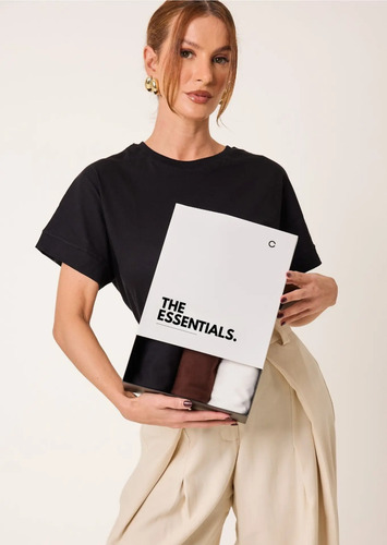 Kit 3 T-shirts Básicas Feminino Algodão Preto Marrom Off
