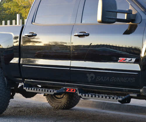 Estribos Chevrolet Silverado Z71 Doble Cabina 2019-2024 Foto 4