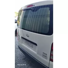 Toyota Hiace Furgon