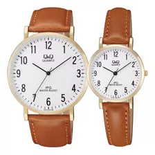 Reloj Pareja Q&q Duo Mujer Hombre Piel Moda Color De La Correa Marrón Claro Color Del Bisel Dorado Color Del Fondo Blanco