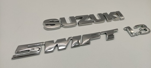Suzuki Swift 1.3 Emblemas  Foto 2