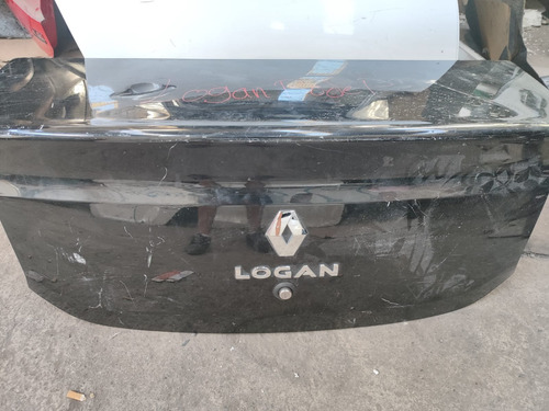 Tapa Cajuela Renault Logan 2015-20 Con Chapa Foto 3