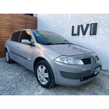 Renault Megane Dynamique 2.0 2006 - Liv Motors